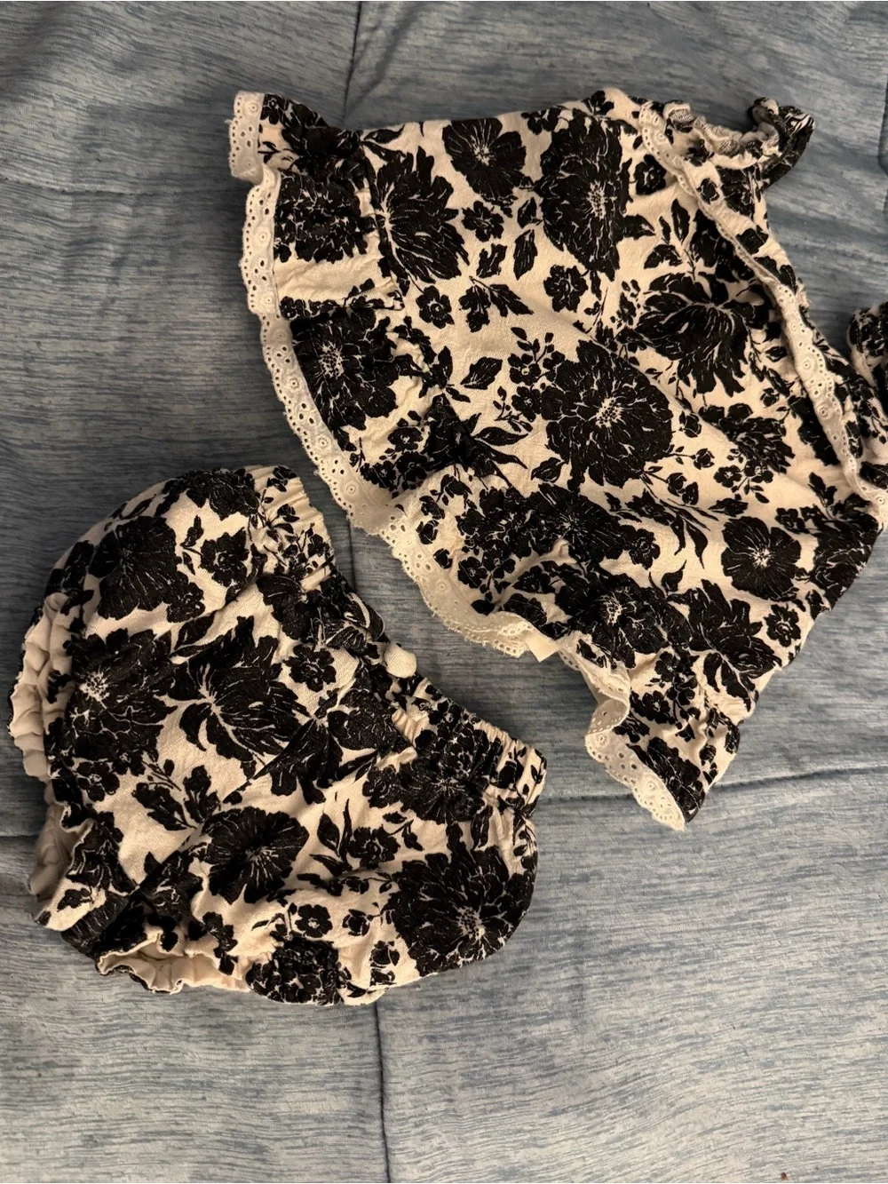 Black & Tan Floral Baby Two-Piece Set